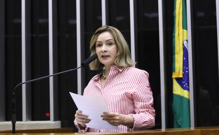 Comissão aprova criação de programa de pesquisa em biotecnologia na Amazônia Legal