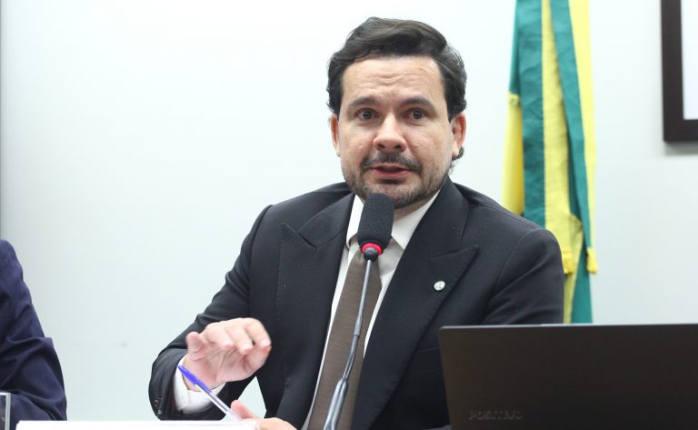 Comissão aprova projeto que acelera a venda de bens apreendidos do crime organizado