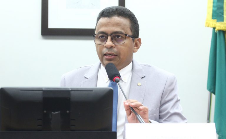 Comissão aprova projeto que amplia iniciativas de apoio psicológico aos profissionais da segurança pública