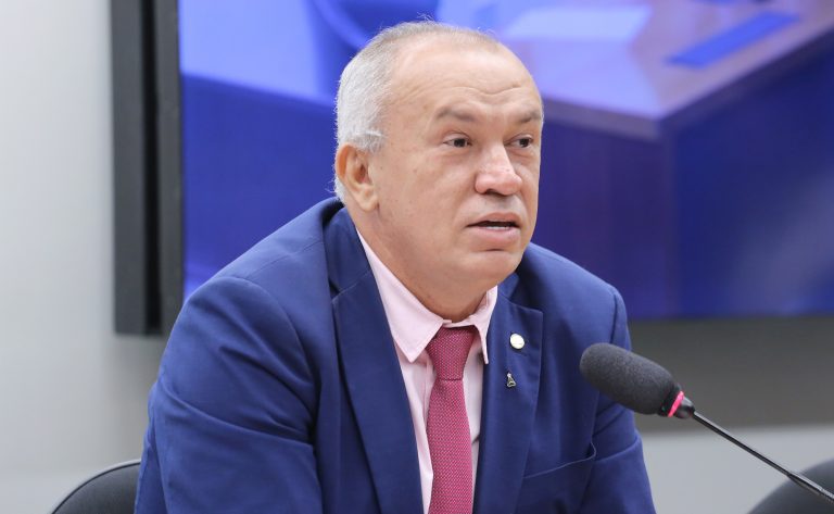 Comissão aprova uso de parte da renda da loteria esportiva por fundo de calamidades
