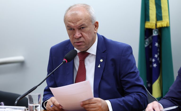 Comissão aprova cota de 15% no Minha Casa, Minha Vida para famílias com renda de até R$ 1,8 mil