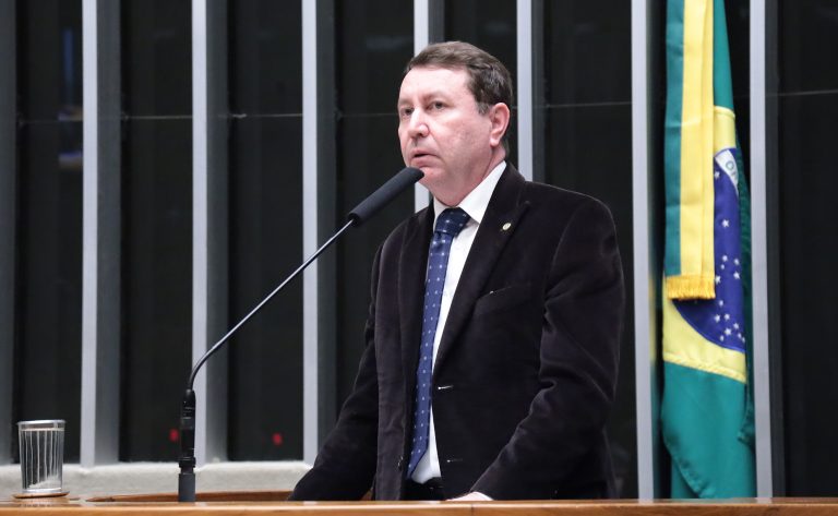 Comissão aprova criação de plataforma para aproximar pequenos municípios e universidades