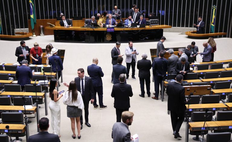 Plenário analisa acordo de cooperação espacial assinado por Brasil e Venezuela; acompanhe