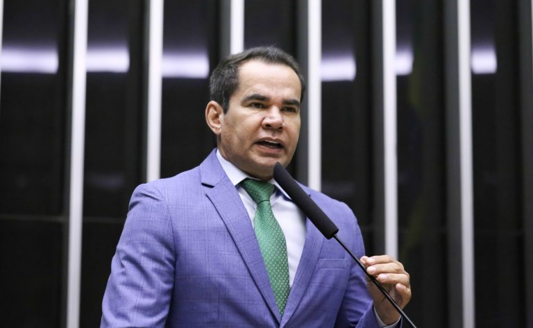 Comissão aprova recursos para qualificação profissional de pessoas com deficiência no setor cultural