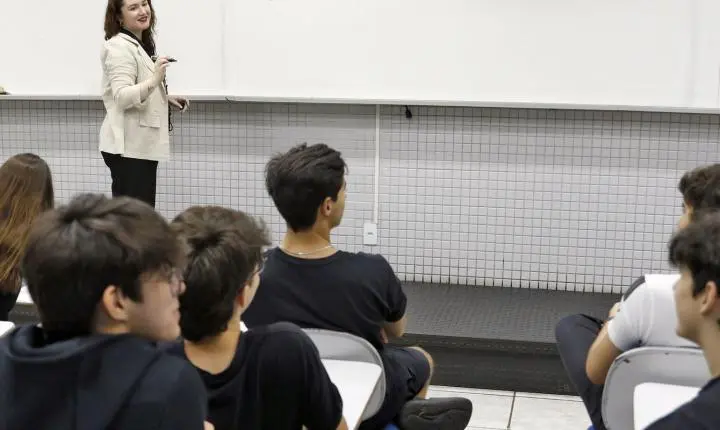 Cartilha reúne orientações para a redação do Enem 2026